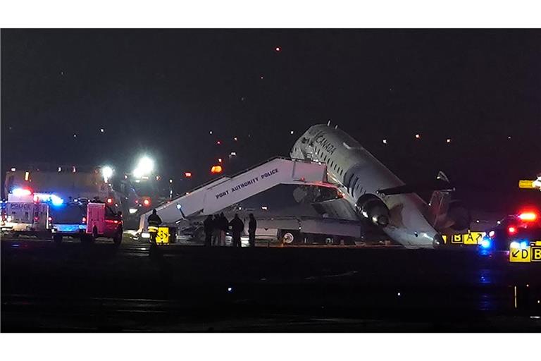 Es sind wohl mindestens vier Menschen verletzt worden.