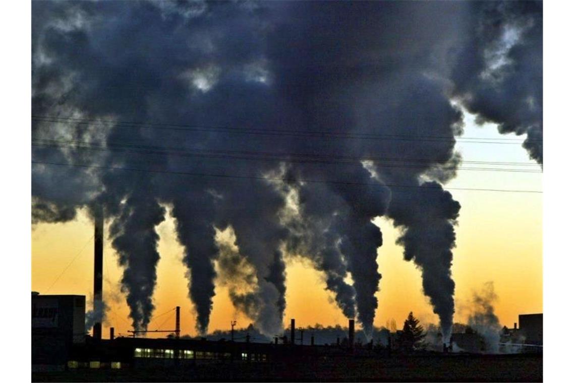 Ruf nach Klimaschutz trotz Corona „Es wäre schlimm, wenn der Klimaschutz über den Kampf gegen das Virus zurückgestellt würde“, sagt Gerhard Adrian, Präsident des Deutschen Wetterdienstes. Foto: picture alliance / dpa
