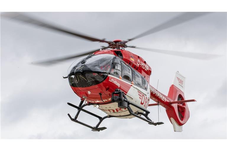 Es war auch ein Rettungshubschrauber im Einsatz, dieser hob jedoch ohne Patient wieder ab. (Symbolbild)