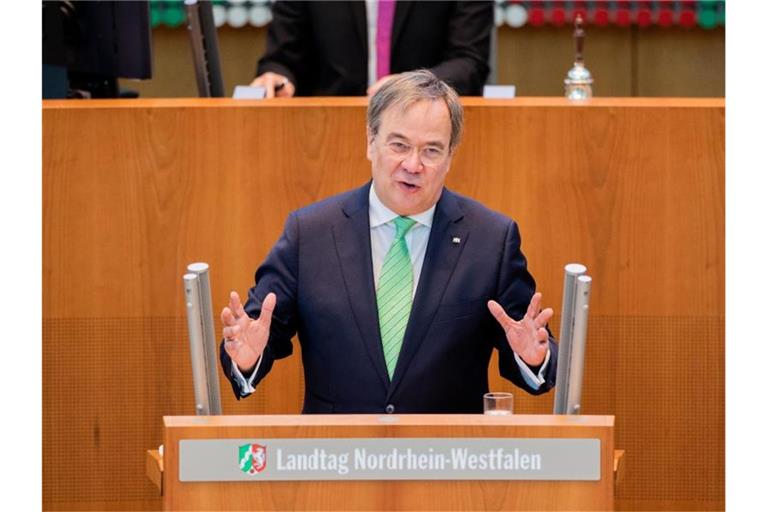 „Es wird derzeit sehr genau geprüft, ob und gegen welche Regeln das Unternehmen verstoßen hat und wo es in Haftung genommen werden kann“, sagt Armin Laschet. Foto: Rolf Vennenbernd/dpa