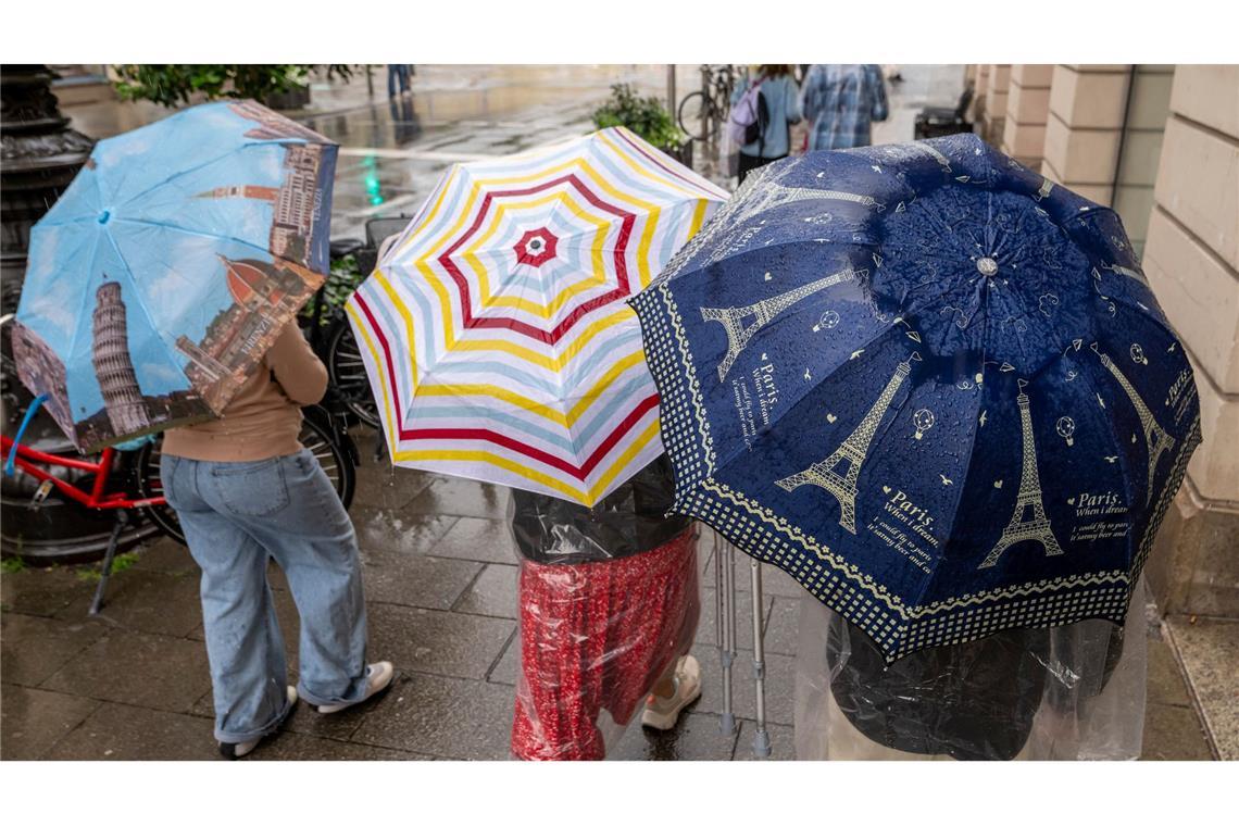 Regenschirmwetter zum Start in die Woche Es wird nass.