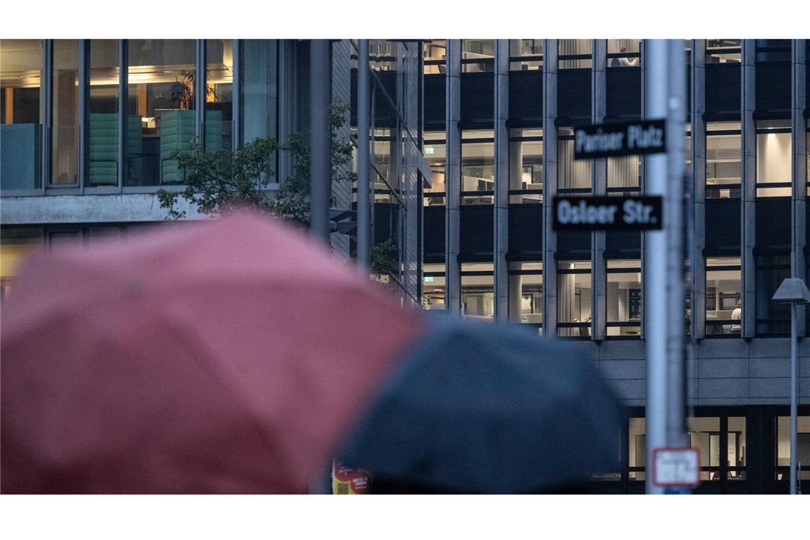 Sturm und Schnee im Anmarsch – Kaltfront trifft Südwesten Es wird ungemütlich im Südwesten. (Symbolbild)