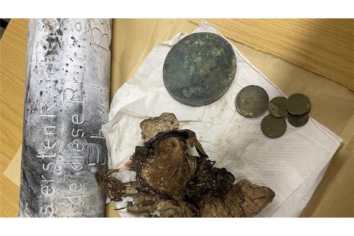 Es wurde eine Zeitkapsel gefunden.