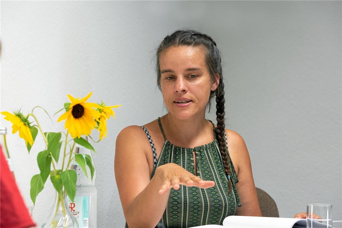Vom Alltag einer Geheimrätin Esther Krauter hat sich die Kurrentschrift angeeignet, um die Tagebücher überhaupt lesen zu können, und intensiv recherchiert. Belohnt wurde sie mit spannenden Einblicken. Foto: J. Fiedler