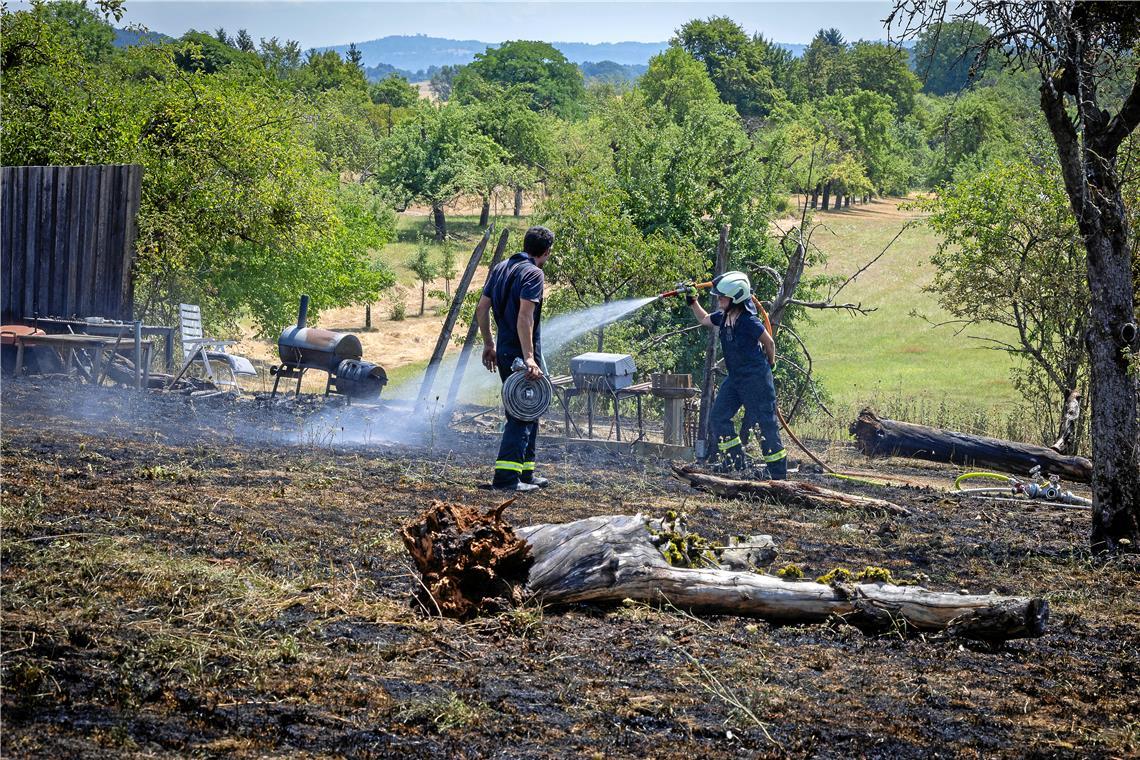 Etliche Einsatzfahrzeuge sind vor Ort. Foto: Alexander Becher