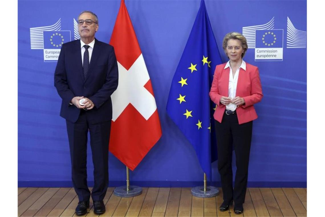 Krisentreffen zu EU-Schweiz-Abkommen: Keine Fortschritte EU-Kommissionspräsidentin Ursula von der Leyen empfängt den Schweizer Bundespräsidenten Guy Parmelin in Brüssel. Foto: Francois Walschaerts/Pool AFP/AP/dpa