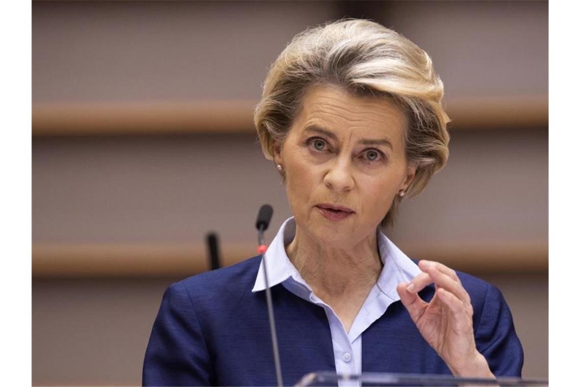 Barnier: Nur noch „einige Stunden“ für Brexit-Handelspakt EU-Kommissionspräsidentin Ursula von der Leyen hat einmal mehr mit dem britischen Premier Boris Johnson telefoniert. Foto: John Thys/AFP Pool/AP/dpa