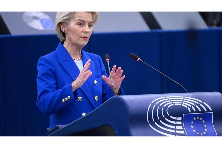 EU-Kommissionspräsidentin Ursula von der Leyen hatte sich bereits im Juli einem Misstrauensvotum stellen müssen. (Archivbild)