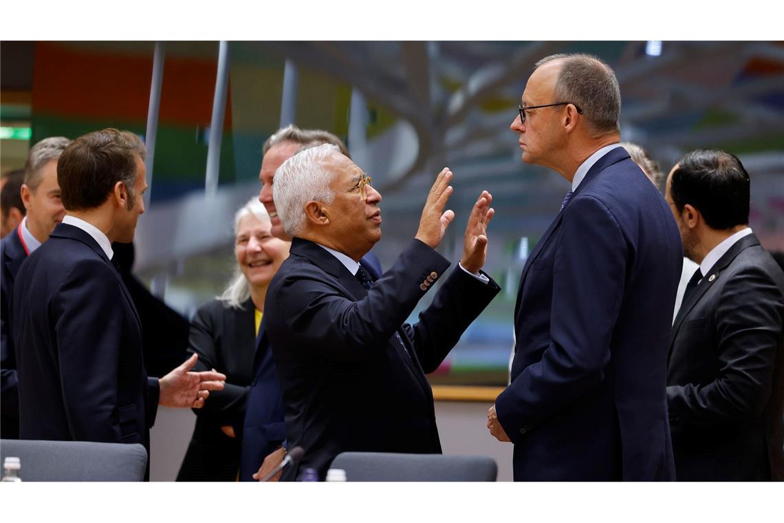 Merz irritiert bei EU-Gipfel mit Äußerung zu Mercosur-Deal EU-Ratspräsident Costa muss beim Gipfel eine Äußerung des Kanzlers zurechtrücken.