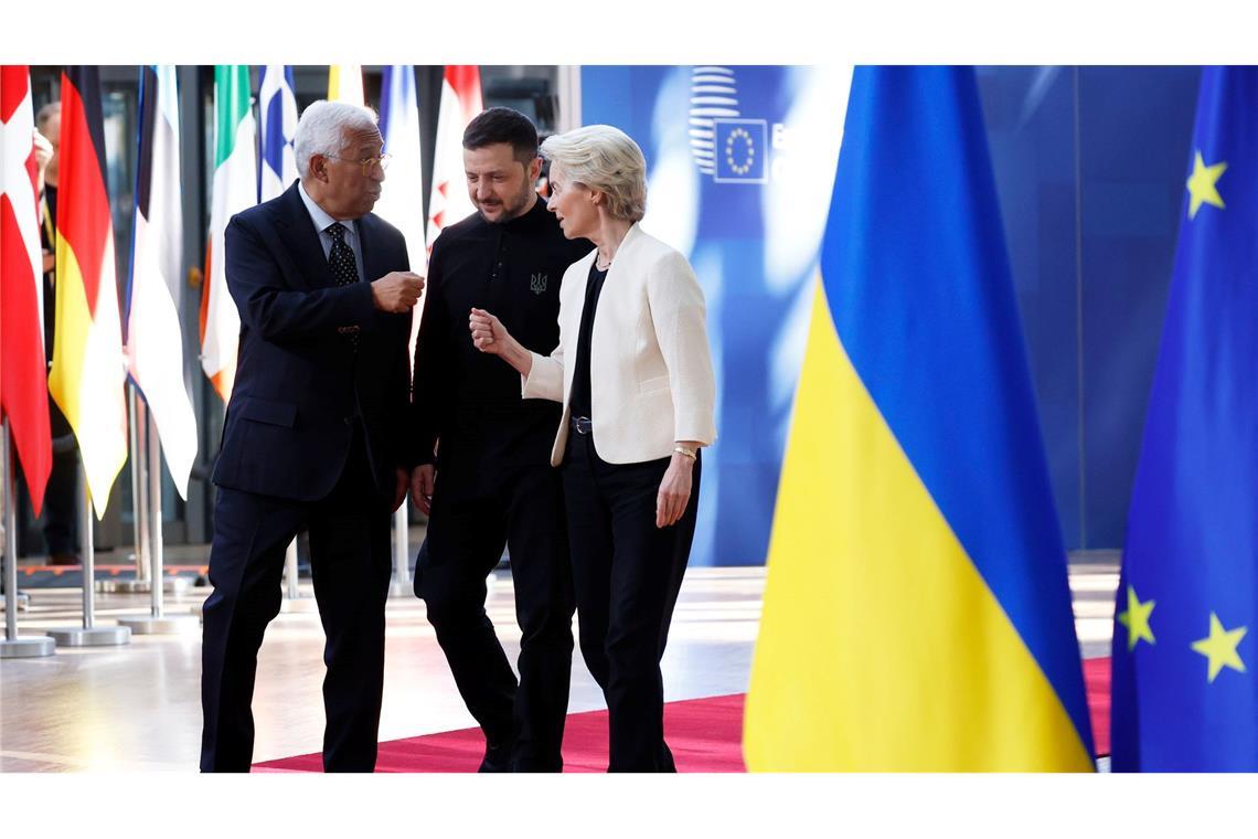 Vierter Kriegs-Jahrestag: EU-Spitzen reisen in die Ukraine