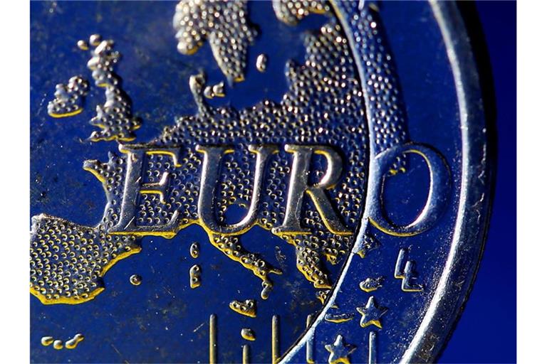 Euro und Pfund profitieren von der Hoffnung, dass Großbritannien und die EU noch eine Einigung auf ein Handelsabkommen nach dem Brexit erzielen. Foto: Oliver Berg/dpa