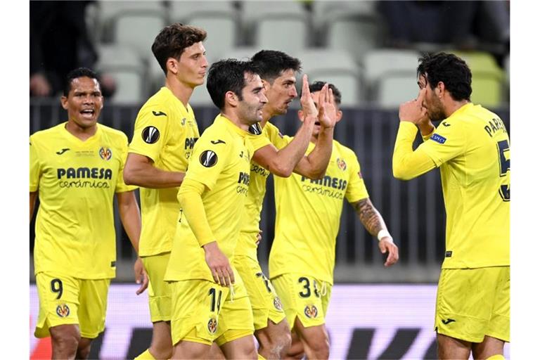 Europa-League-Sieger: Der FC Villarreal besiegte nach Elfmeterschießen Manchester United in Danzig. Foto: Rafal Oleksiewicz/PA Wire/dpa