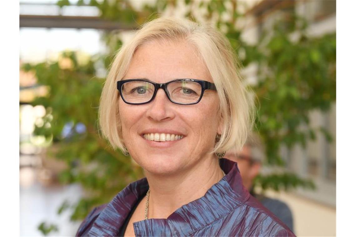 LUBW arbeitet an Warn-App vor Sturzfluten Eva Bell, Präsidentin der Landesanstalt für Umwelt, Messungen und Naturschutz Baden-Württemberg. Foto: picture alliance / Uli Deck/dpa/Archivbild