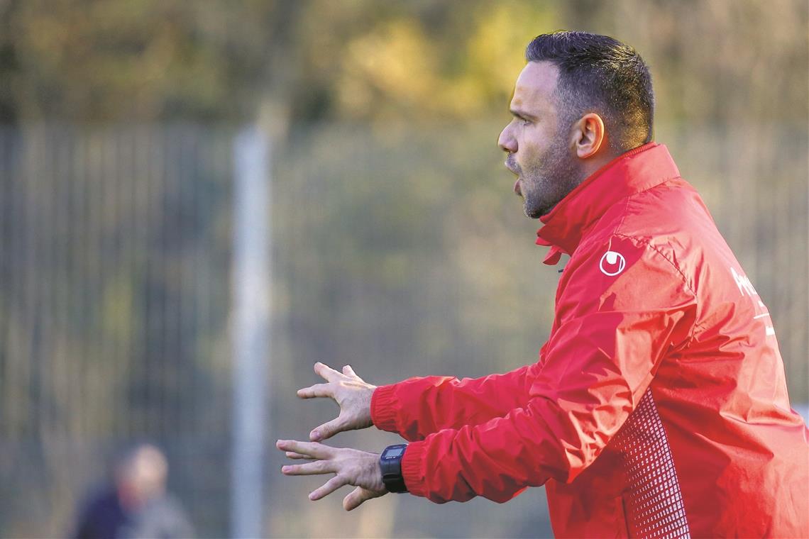 Sbonias hört aufs Bauchgefühl und bleibt Evangelos Sbonias gibt über den Sommer hinaus die Kommandos bei der TSG Backnang, egal in welcher Spielklasse. Foto: A. Becher