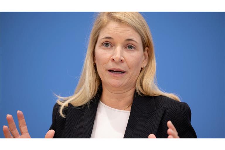 Evelyn Palla leitete bisher die Bahnsparte DB Regio - und wird nun Chefin der Deutschen Bahn als erste Frau in der Konzerngeschichte. (Archivbild)