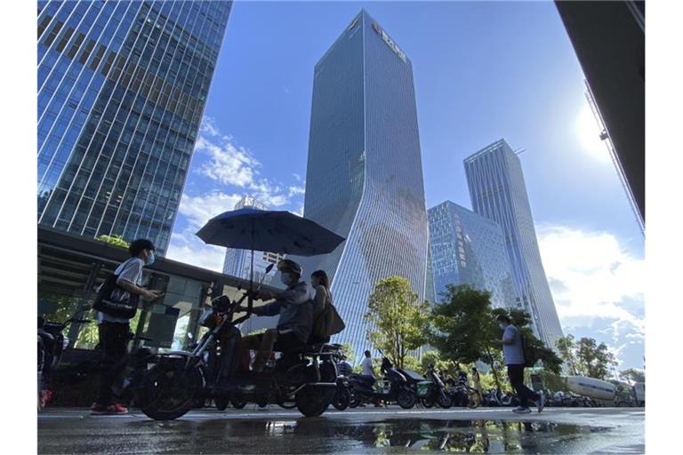 Evergrande gilt als das weltweit am höchsten verschuldete Immobilienunternehmen. Foto: Ng Han Guan/AP/dpa