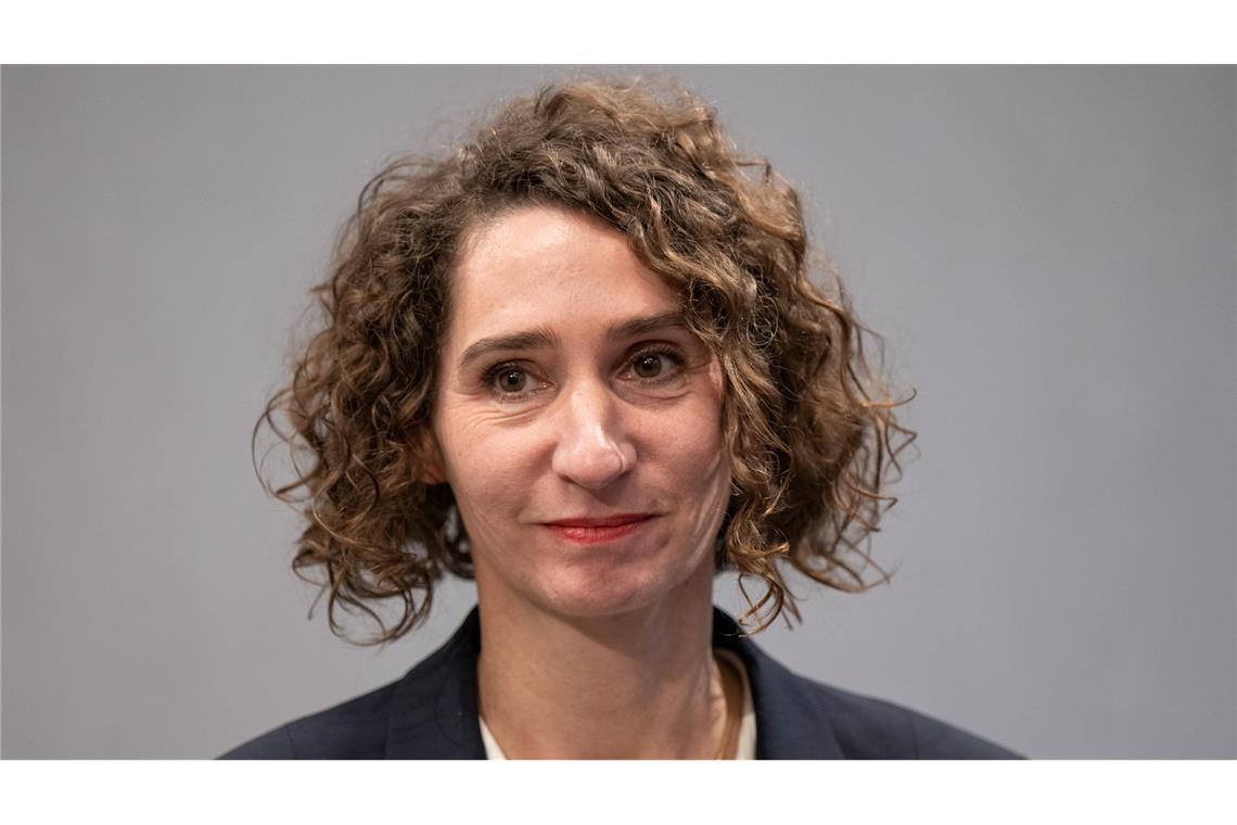 EVG-Vize Cosima Ingenschay will den geplanten Stellenabbau bei DB Cargo deutlich abmildern. (Archivbild)