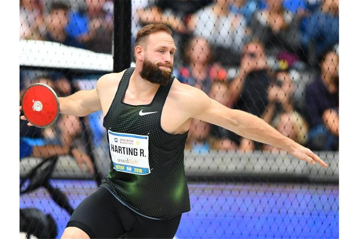 Harting und Angerer für deutsche Olympia-Bewerbung Ex-Diskuswerfer Robert Harting wünscht sich bei Olympia einiges an Reformen. Foto: Soeren Stache/dpa