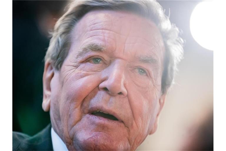 Ex-Kanzler Gerhard Schröder ist für den Aufsichtsrat des russischen Staatskonzerns Gazprom nominiert. Foto: Christoph Soeder/dpa/Archivbild
