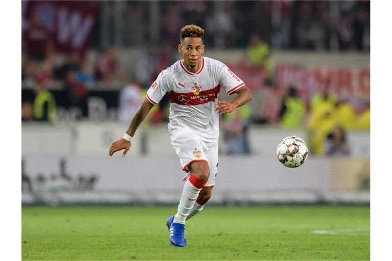 Ex-Nationalspieler Dennis Aogo am Ball. Foto: Matthias Balk/Archivbild