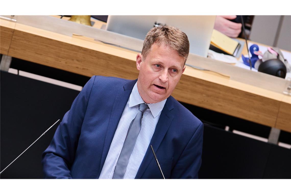 Ex-Staatssekretär Oliver Friederici warnte vor Defiziten bei der Vergabe von Fördermitteln gegen Antisemitismus (Archivfoto).