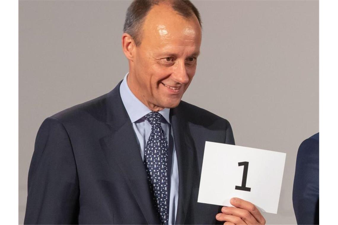 Rennen um Parteivorsitz eröffnet: Merz will CDU-Chef werden Ex-Unionsfraktionschef Friedrich Merz will sich für den CDU-Vorsitz bewerben. Foto: arifoto UG/dpa