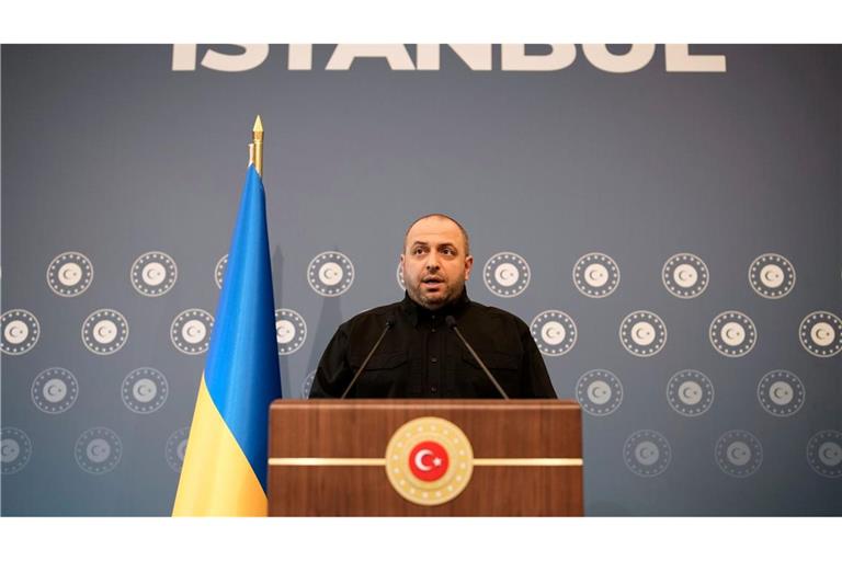 Ex-Verteidigungsminister Rustem Umjerow ist einer der Hauptunterhändler von Kiew und wurde jetzt als Zeuge in einem Schmiergeldskandal vernommen. (Archivbild)