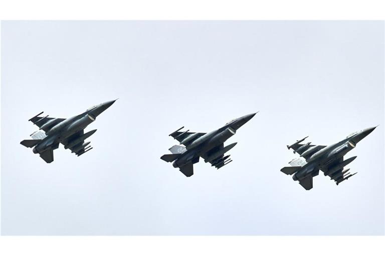 F-16-Kampfjets (Archivbild).