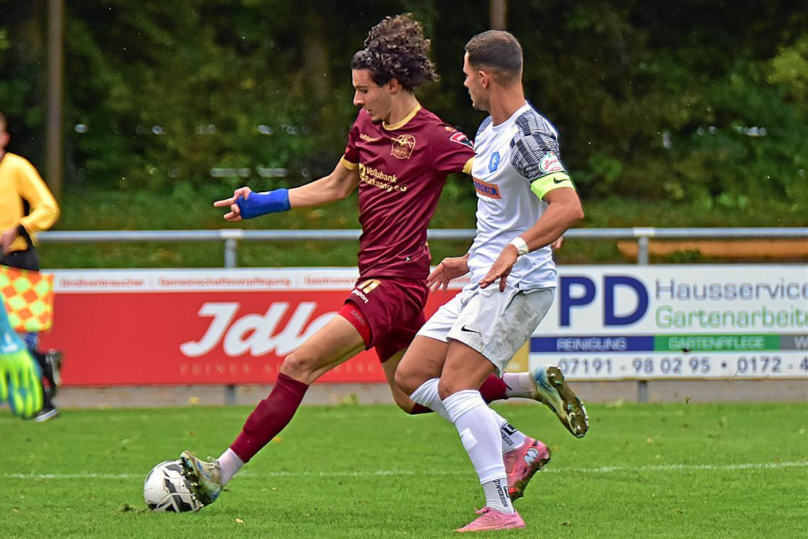 Ein Spiel mit ganz besonderem Reiz Fabijan Domic (links), aktuell bester TSG-Torschütze, droht am Freitagabend krankheitsbedingt auszufallen. Foto: Tobias Sellmaier