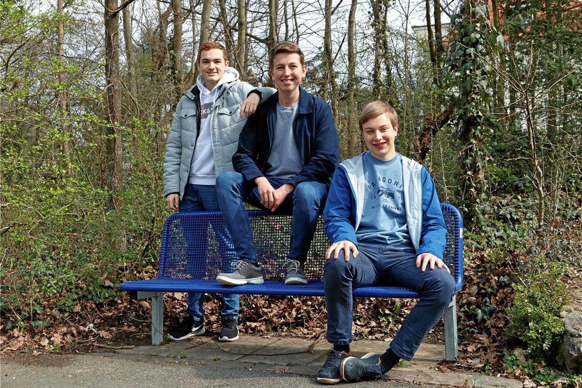 Plädoyer für die Reform des Rentensystems Fabio Valente (von links), Felix Knietsch und Patrice Schmid sind die glücklichen Gewinner des anspruchsvollen Wettbewerbs. Foto: J. Fiedler