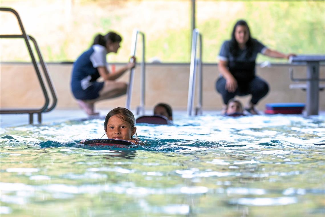 Fachleute befürchten eine Zunahme von Badeunfällen. Die Schwimmschule der TSG Backnang im Wonnemar möchte das verhindern. Foto: A. Becher