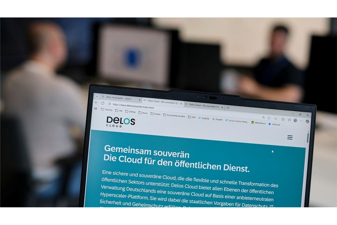 Fachleute betonen, erfolgreiche Verwaltungsdigitalisierung müsse mit einer Vereinfachung von Prozessen einhergehen. Allein dadurch, dass wenig benutzerfreundliche Formulare online zur Verfügung gestellt würden, sei noch nicht viel gewonnen. Für Ältere, die in der analogen Welt besser zurechtkommen, wird es dadurch manchmal sogar schwieriger. (Symbolbild)