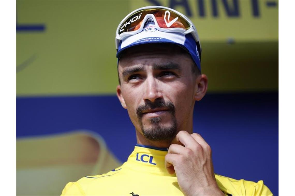 Fährt am 14. Juli im Gelben Trikot durch Frankreich: Julian Alaphilippe. Foto: Christophe Ena/AP