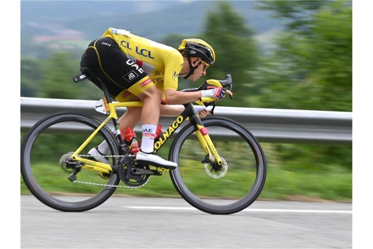 Fährt in Gelb auf den  Mont Ventoux: Tadej Pogacar. Foto: David Stockman/BELGA/dpa