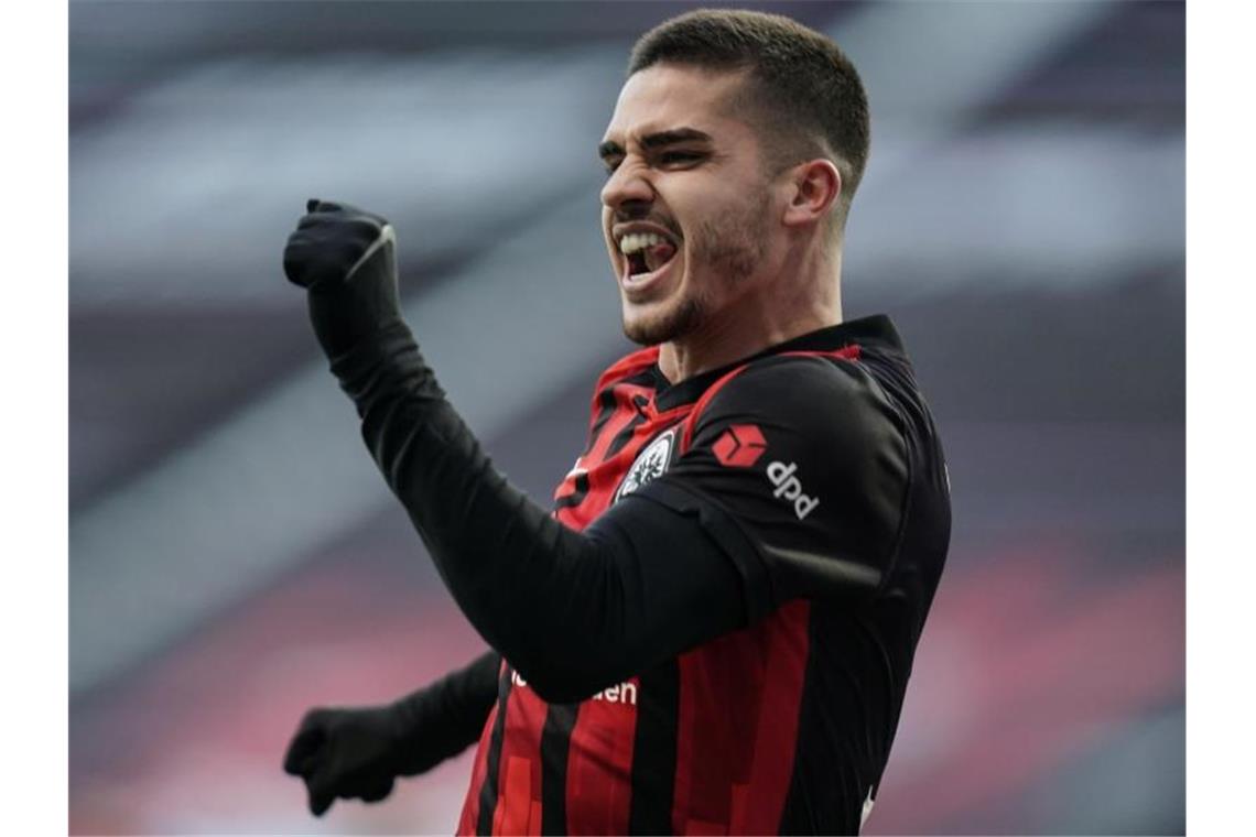 Frankfurt ohne Torjäger Silva - Boateng gibt Comeback Fällt ausgerechnet gegen den FC Bayern München aus: Eintracht-Torjäger André Silva. Foto: Thomas Frey/dpa