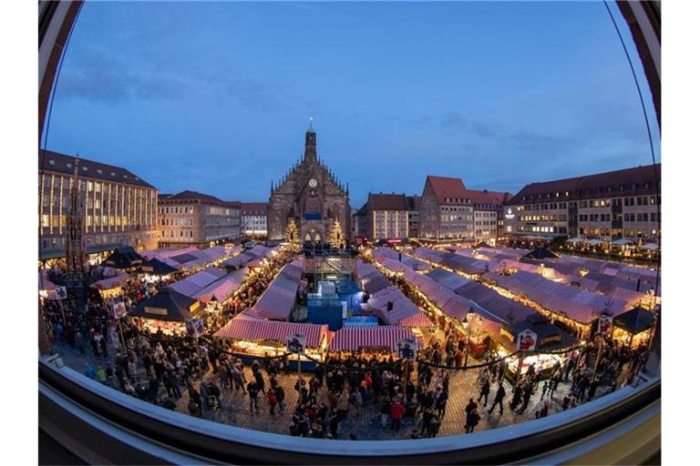 Fällt dieses Jahr aus: Der Nürnberger Christkindlesmarkt. Foto: Daniel Karmann/dpa