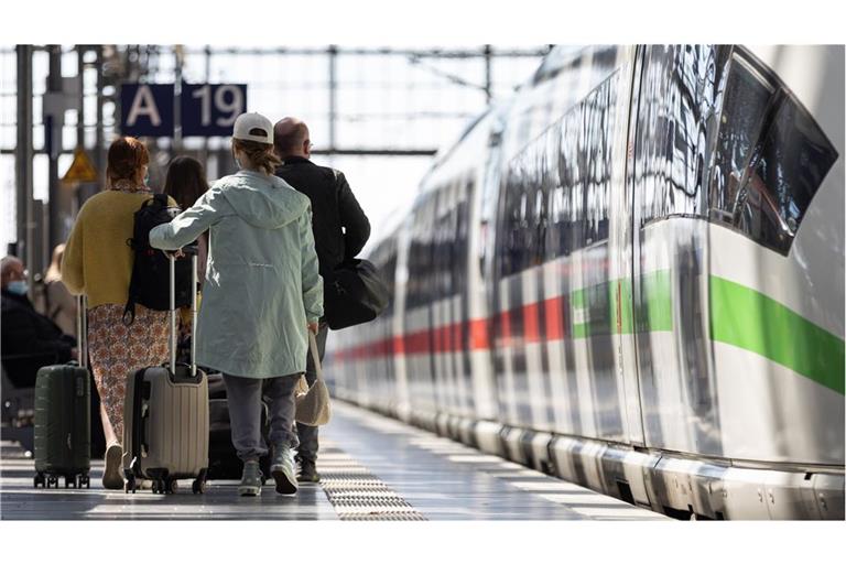 Fahrgäste der Bahn dürfen sich auf neue ICE freuen.