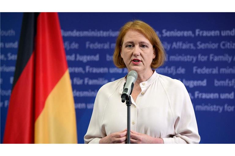 Familienministerin Lisa Paus stellte in Berlin Empfehlungen gegen den Fachkräftemangel in Kitas vor.