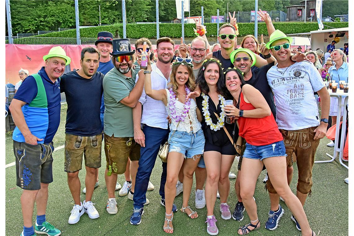 Fangruppe aus Günzburg (Bayern). Mallorca-Party in Aspach. 