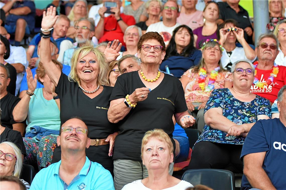 Fans auf dem 15. Heimspiel Andrea Berg, 