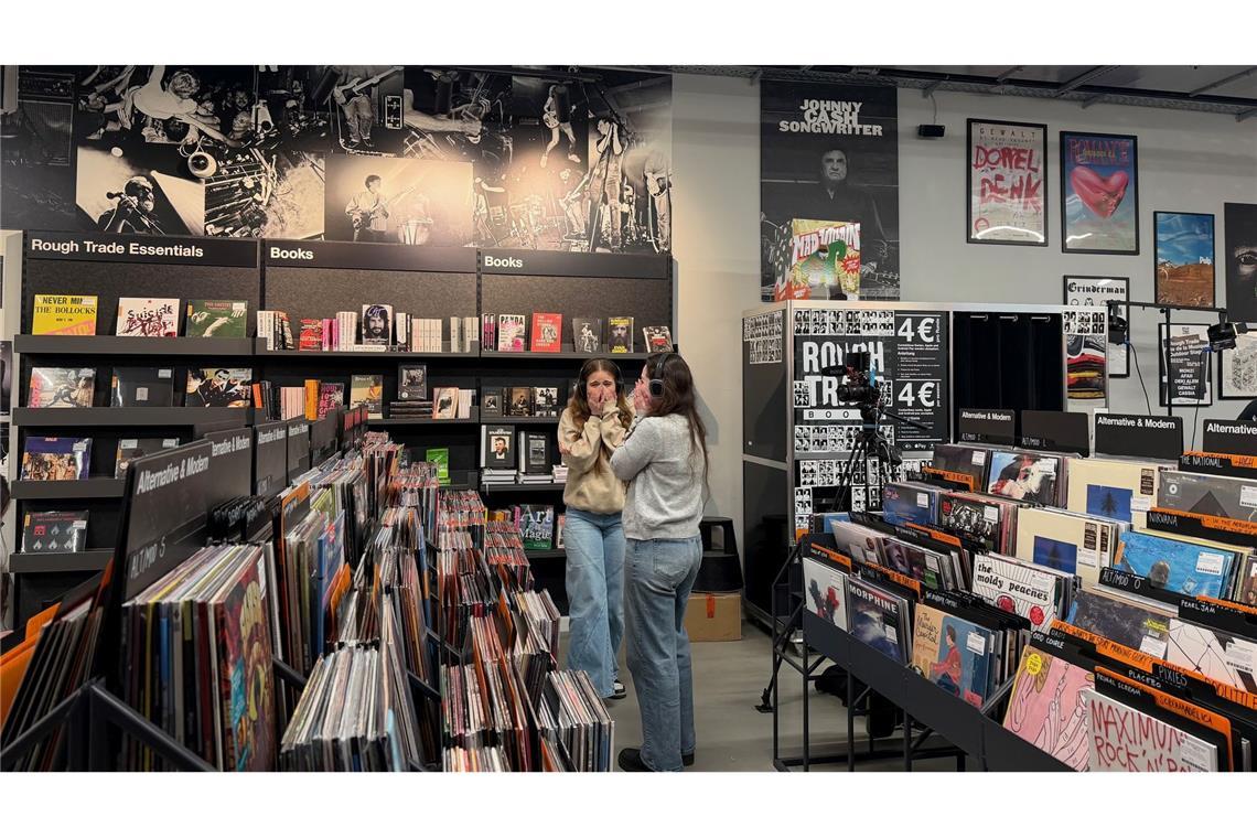 Fans durften in die neue Single von Harry Styles reinhören, Journalisten hingegen durften sie dabei nur beobachten. (Archivbild)