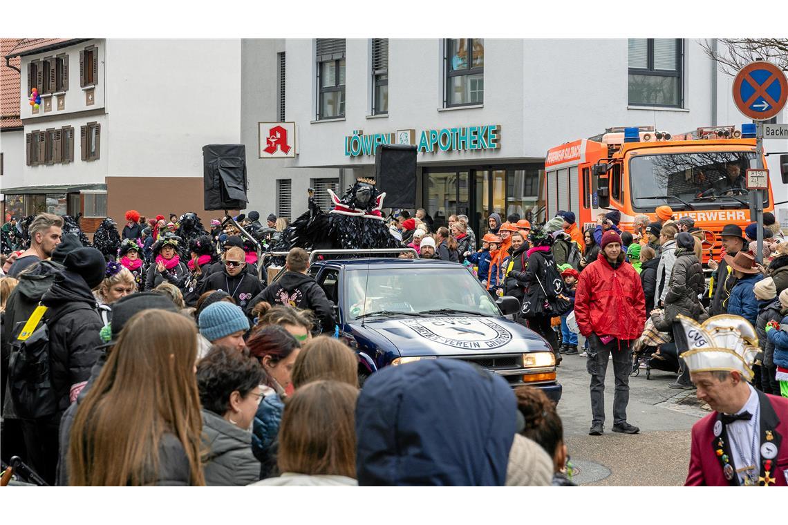 Faschingsumzug durch die Ortsmitte von Sulzbach an der Murr.