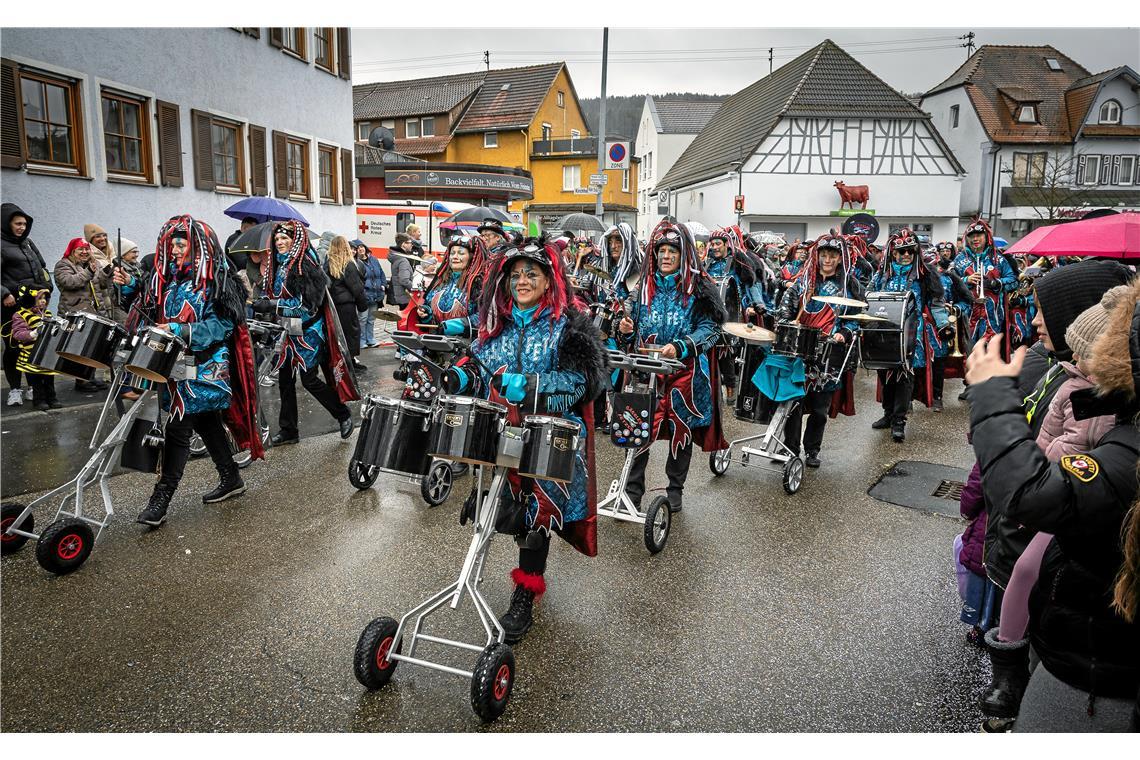 Faschingsumzug durch die Ortsmitte von Sulzbach an der Murr.