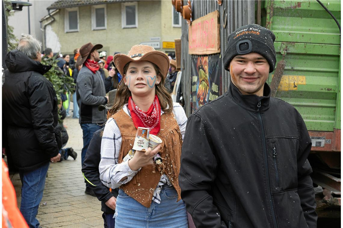 Faschingsumzug durch die Ortsmitte von Sulzbach an der Murr.