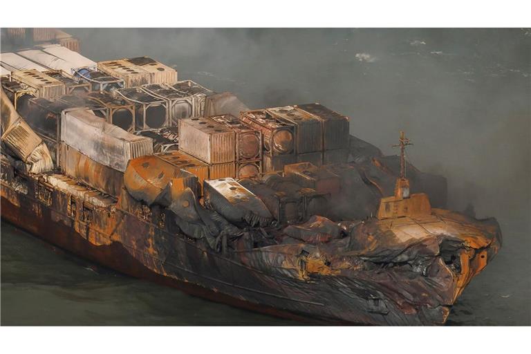 Fast ein Jahr nach der Kollision zweier Schiffe vor Englands Nordseeküste ist der Kapitän des Frachters "Solong" der fahrlässigen Tötung eines Crewmitglieds schuldig gesprochen worden.