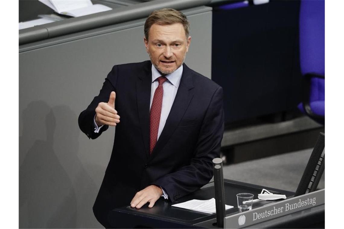 FDP-Chef Christian Lindner spricht im Bundestag in Berlin. Foto: Michael Kappeler/dpa