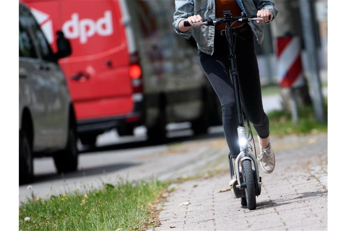 Fehlen nur vernüftige Verkehrswege: Probefahrt mit einem „Metz Moover“. Foto: Sven Hoppe