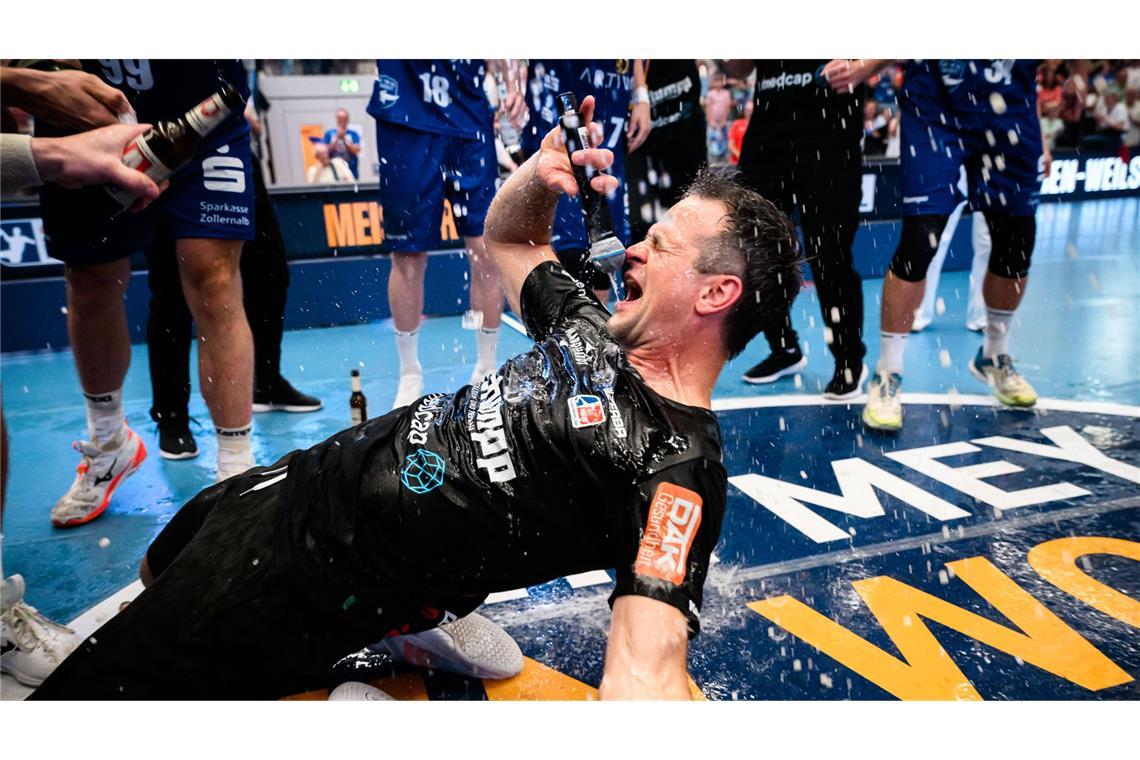 Feier-Biest: Trainer Matthias Flohr.