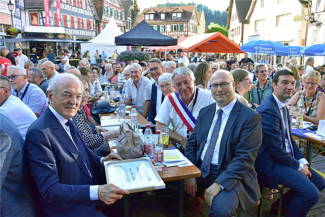 Feier zu 60 Jahre Städtepartnerschaft Murrhardt und Château-Gontier-sur-Mayenne ...