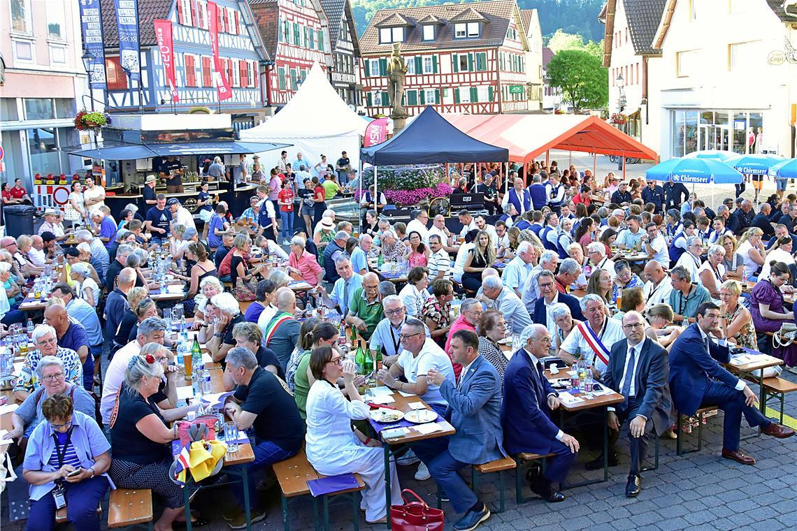 Feier zu 60 Jahre Städtepartnerschaft Murrhardt und Château-Gontier-sur-Mayenne ...